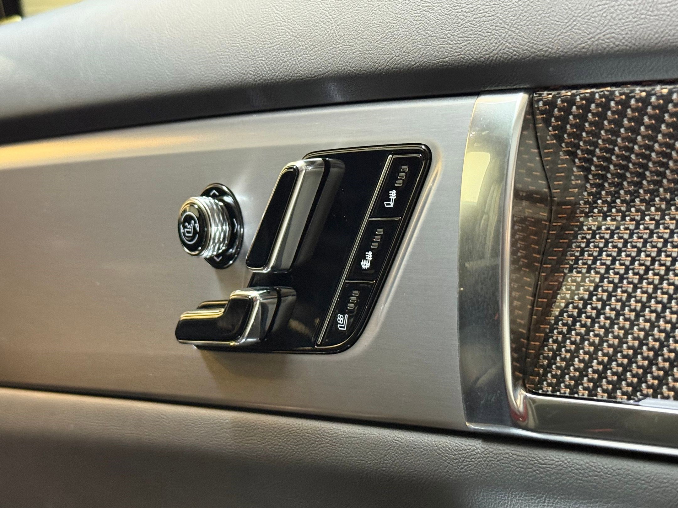 New 2026 Cadillac Vistiq Luxury w/ LPO, Floor Liner Package image 54