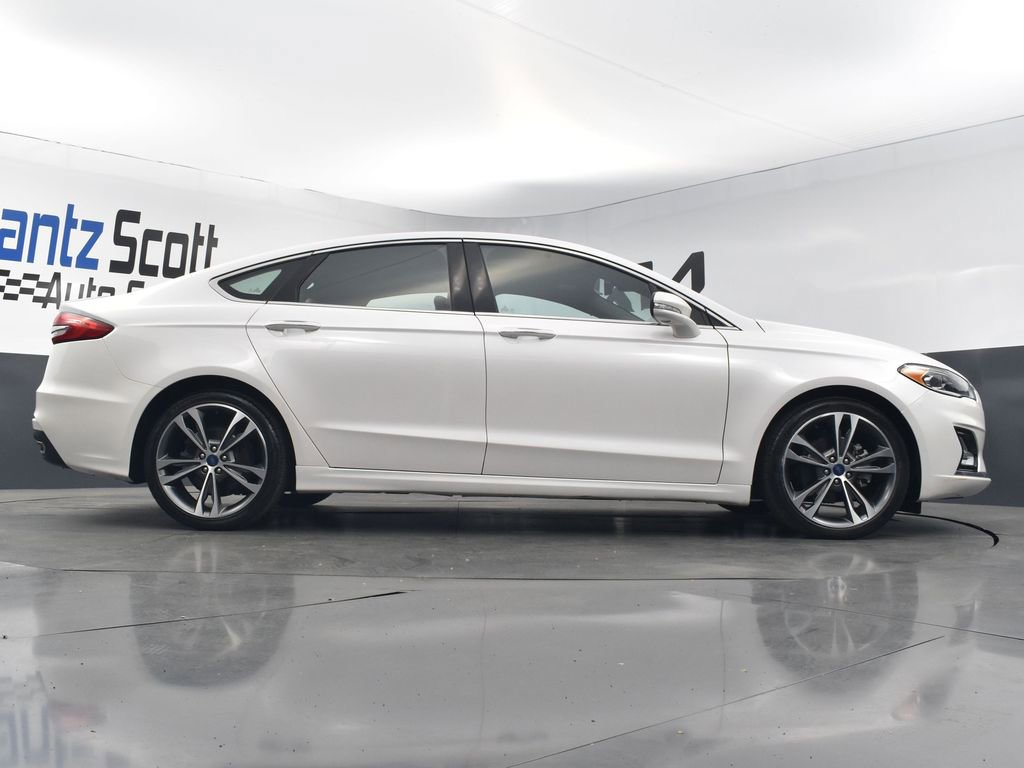 Used 2019 Ford Fusion Titanium image 22