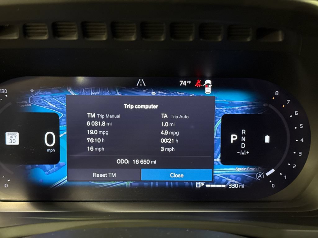 Certified 2023 Volvo XC90 B6 Plus w/ Protection Package AWD/4WD image 14