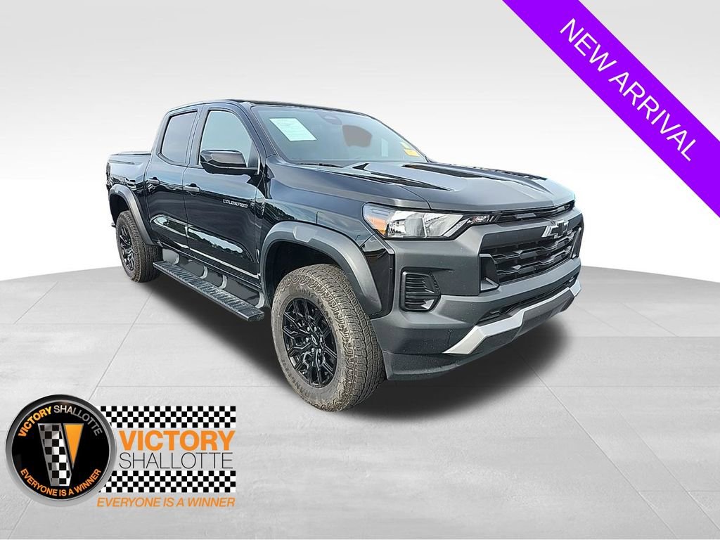 Used 2024 Chevrolet Colorado Trail Boss w/ Technology Package image 1