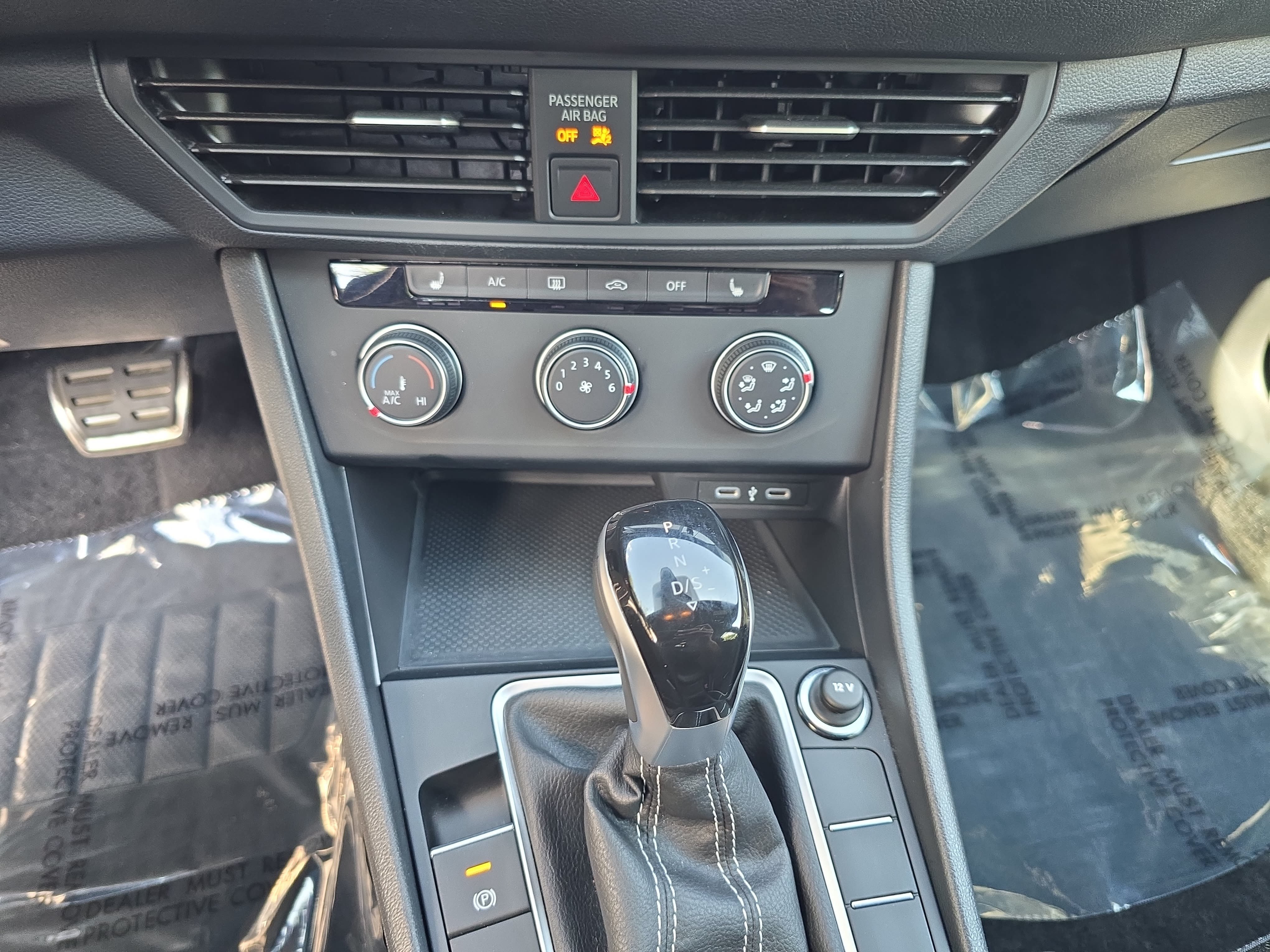 Certified 2024 Volkswagen Jetta Sport FWD image 23