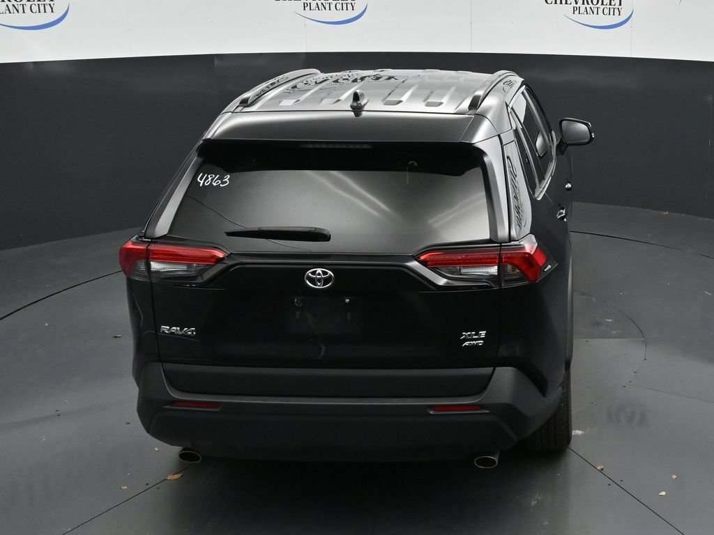 Used 2025 Toyota RAV4 XLE AWD/4WD image 23