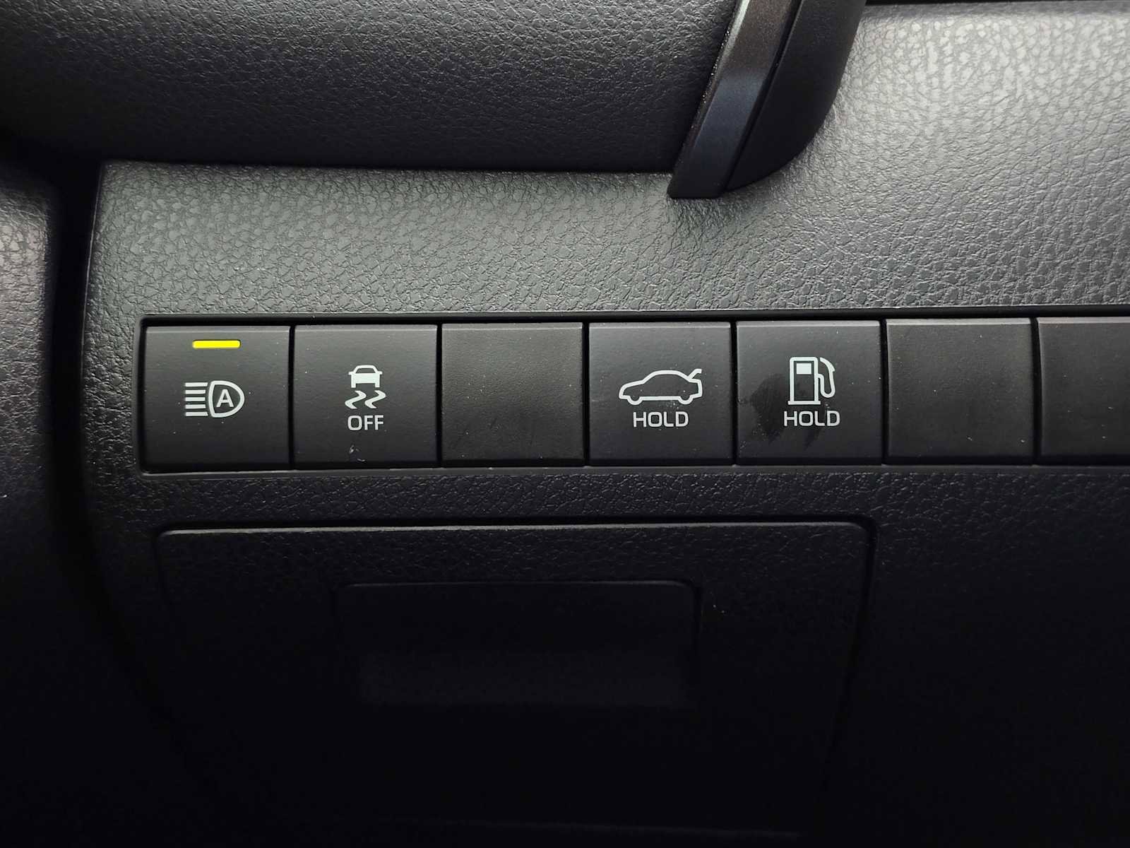 Used 2020 Toyota Camry XSE w/ Carpet Mat Package FWD image 33