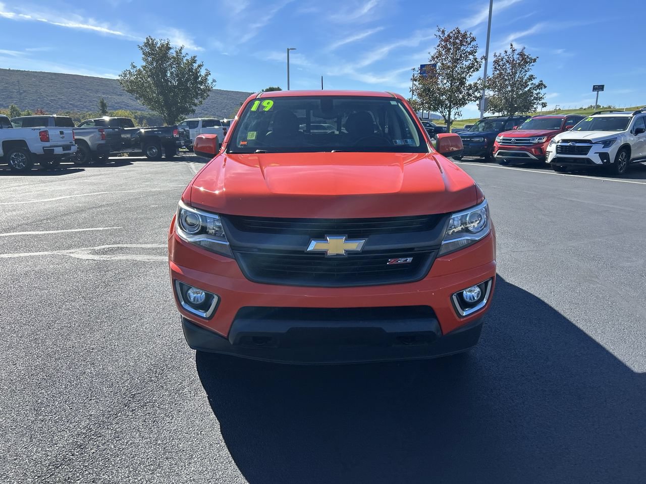 Used 2019 Chevrolet Colorado Z71 AWD/4WD image 2