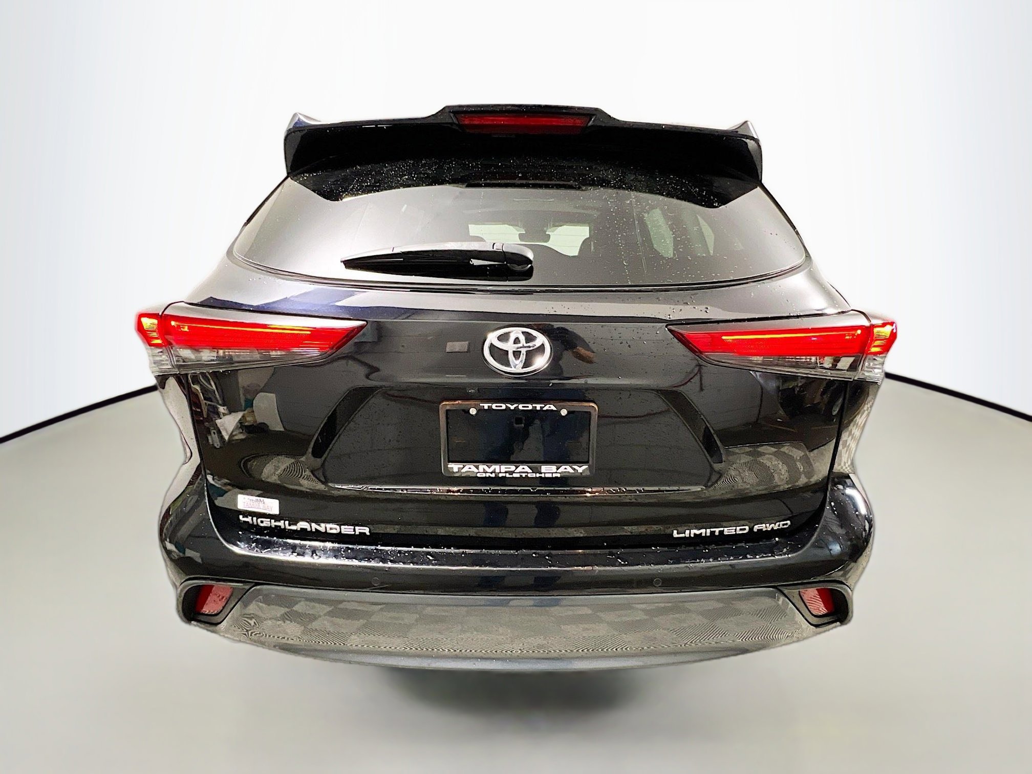 Used 2023 Toyota Highlander Limited image 6