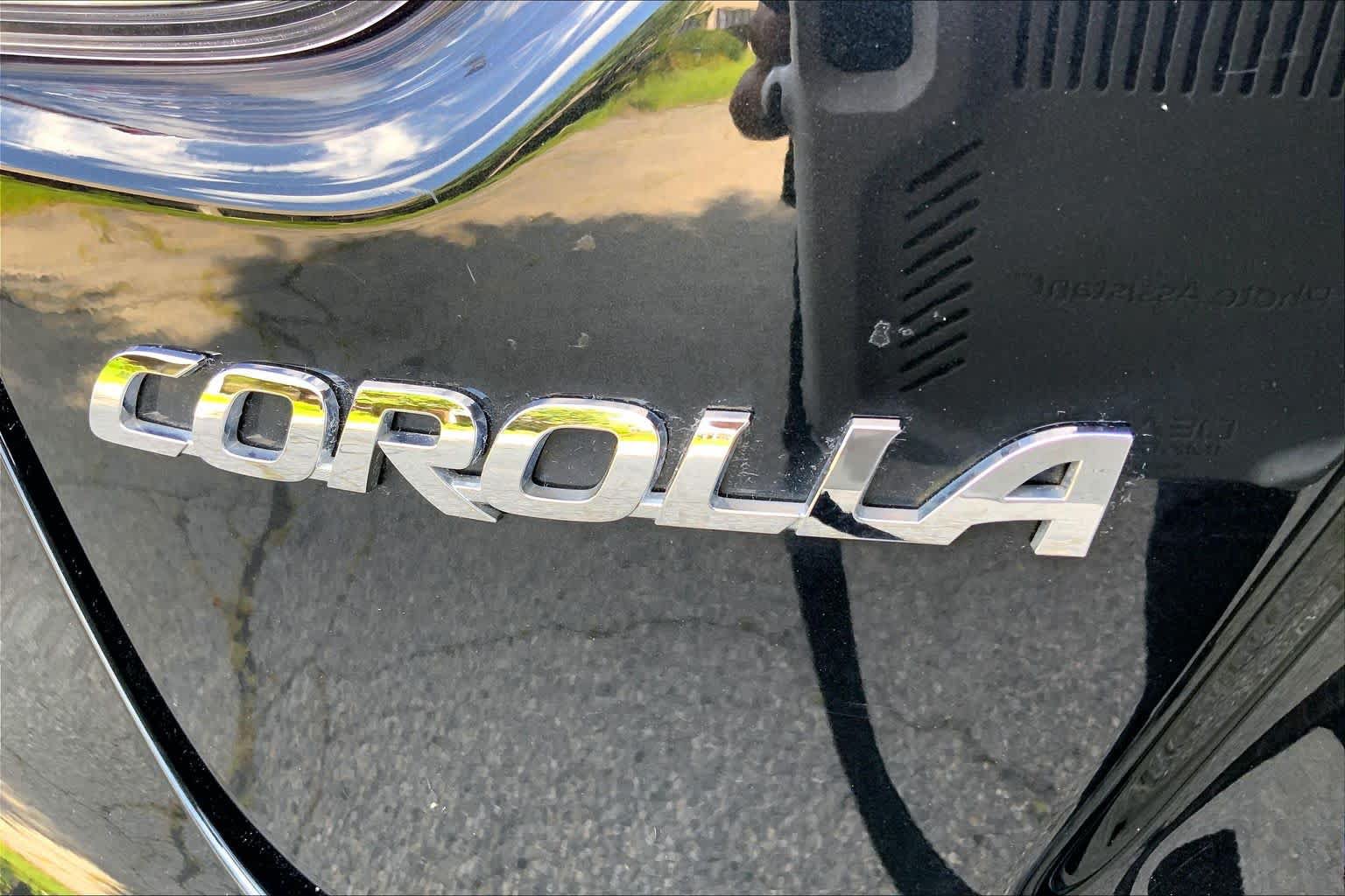 Used 2021 Toyota Corolla LE FWD image 10