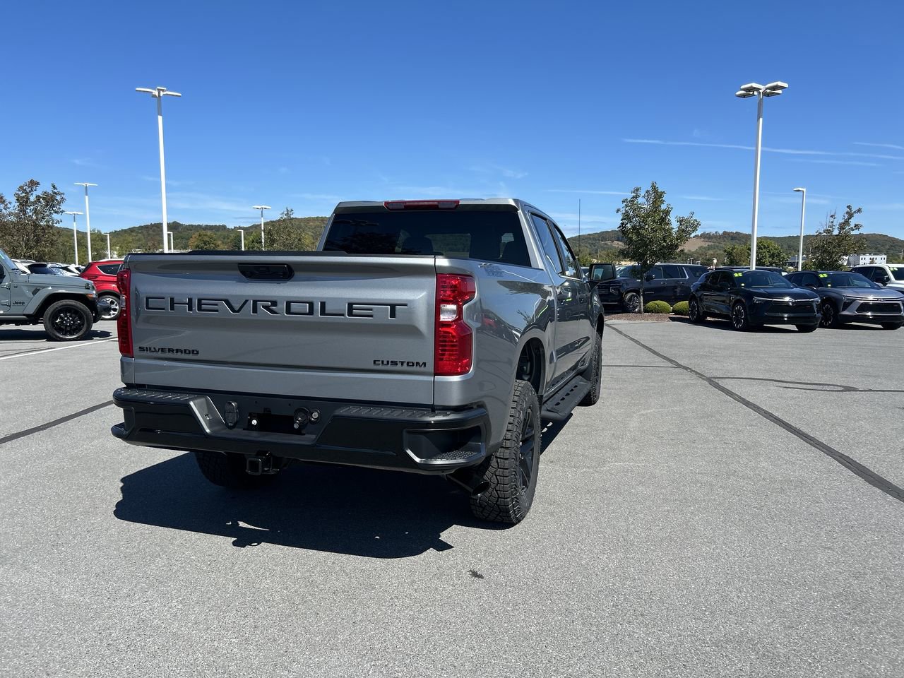 New 2026 Chevrolet Silverado 1500 Custom Trail Boss w/ Dark Appearance Package image 7