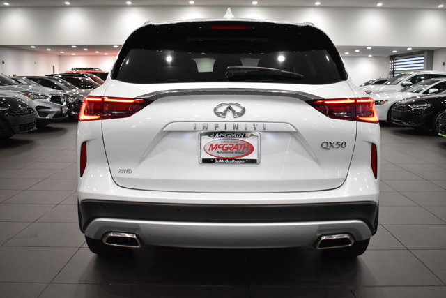 Used 2023 INFINITI QX50 Sensory image 10