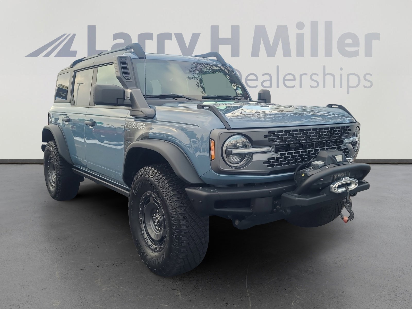 Certified 2024 Ford Bronco Everglades image 7