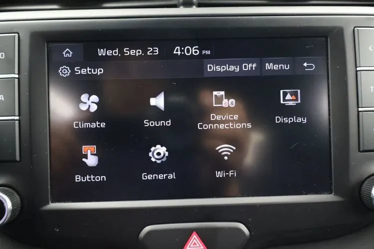 Used 2024 Kia Soul LX w/ Option Group 015 FWD image 30