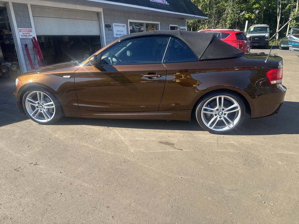 Used 2012 BMW 135i Convertible image 17