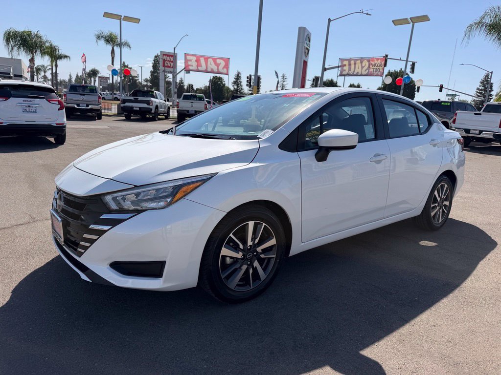 Certified 2025 Nissan Versa SV FWD image 3