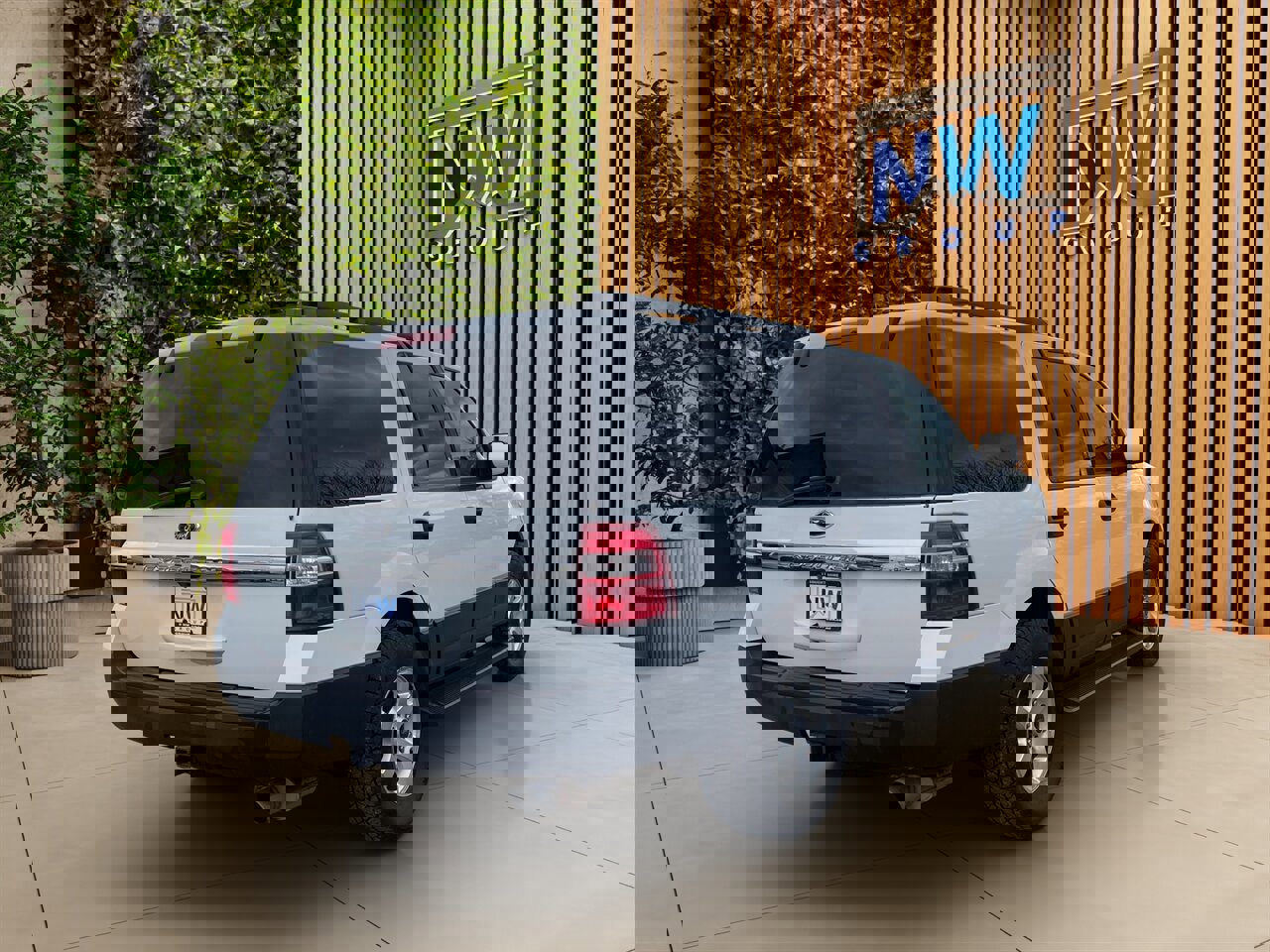 Used 2015 Ford Expedition XL image 27