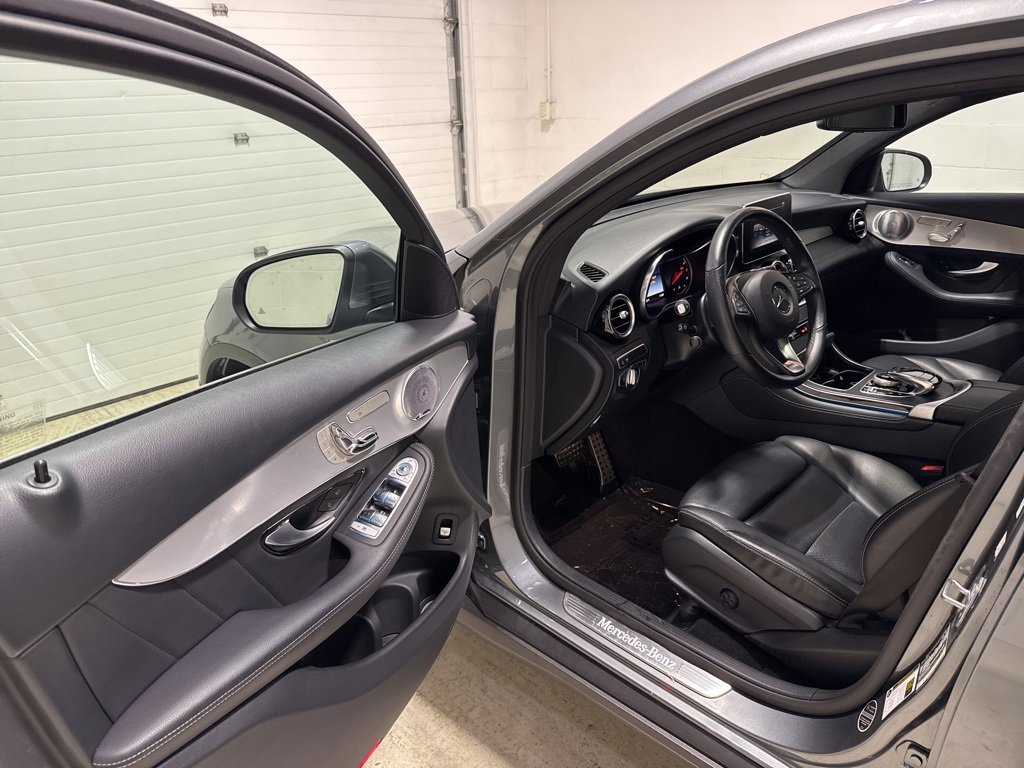 Used 2019 Mercedes-Benz GLC 300 4MATIC Coupe image 13