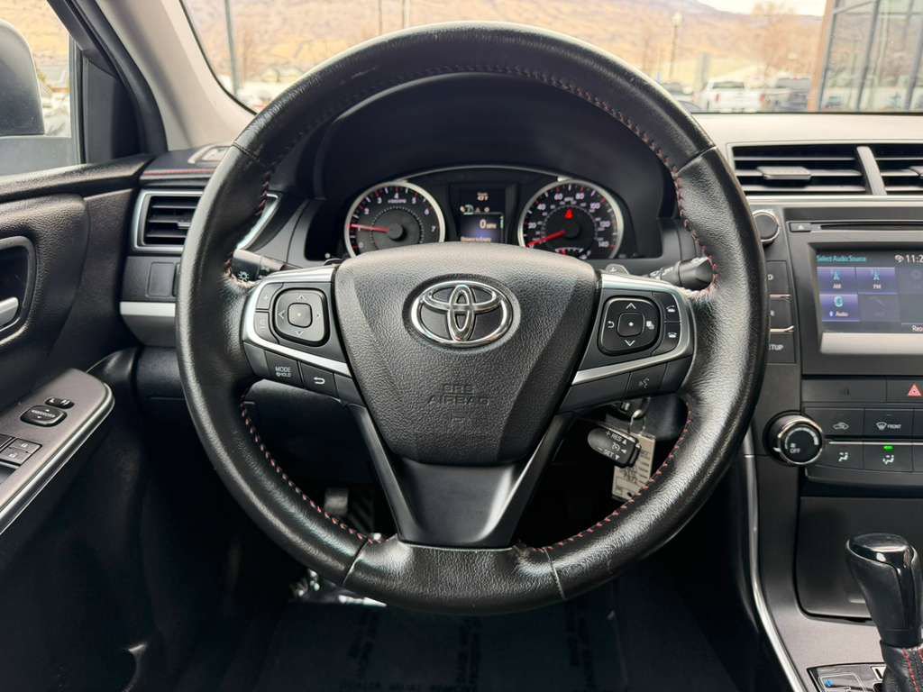 Used 2016 Toyota Camry SE image 15