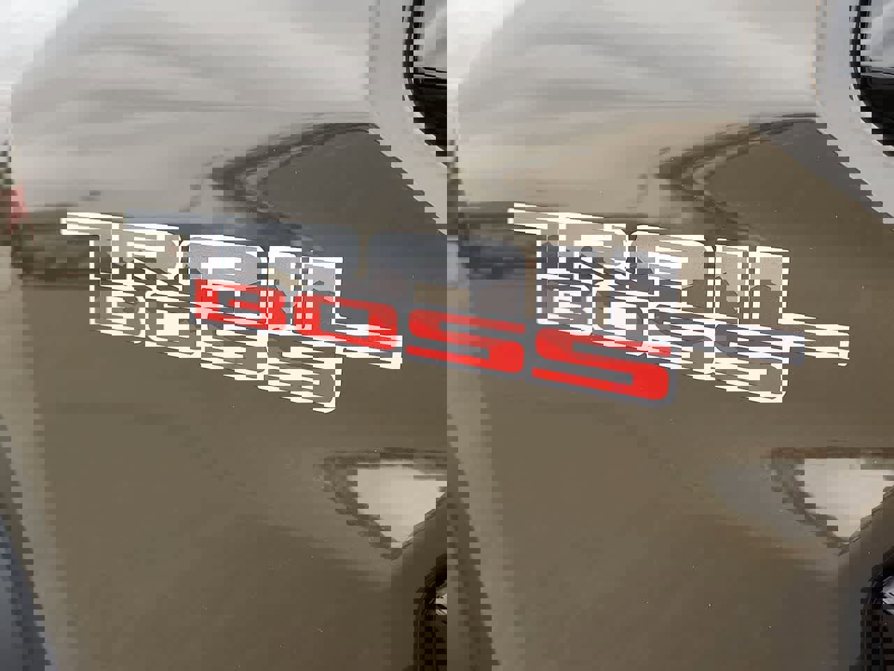 Used 2024 Chevrolet Colorado Trail Boss w/ Technology Package image 23