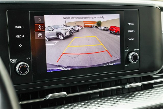 Used 2024 Kia Carnival LX image 27