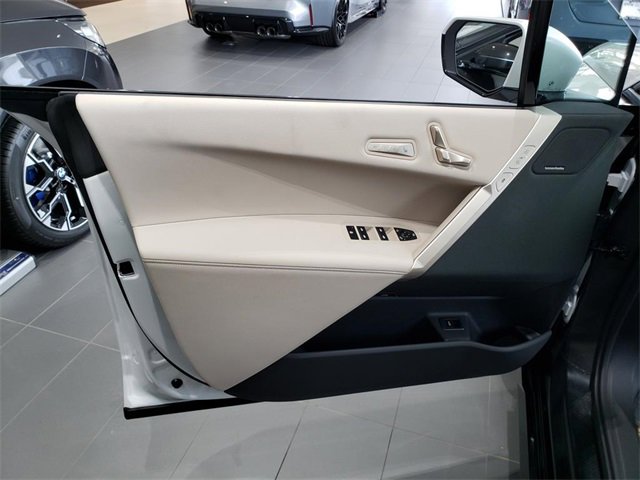 New 2026 BMW iX xDrive45 image 8