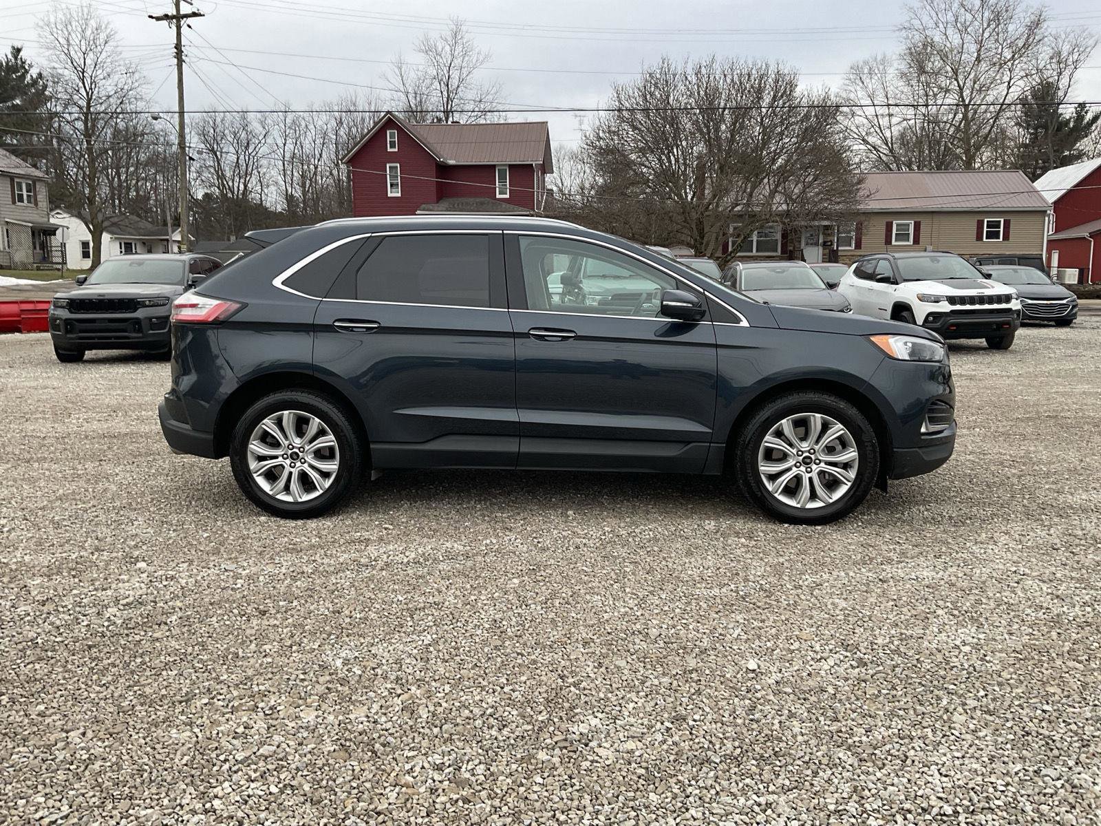 Used 2023 Ford Edge Titanium image 6