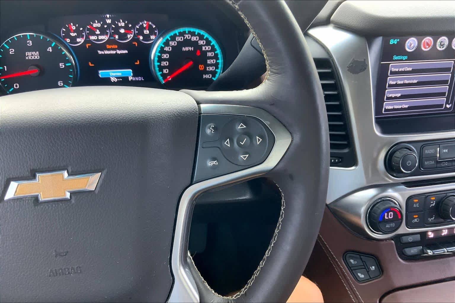 Used 2017 Chevrolet Suburban Premier RWD image 25