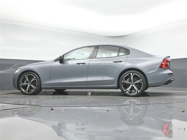 Used 2024 Volvo S60 B5 Ultimate image 40