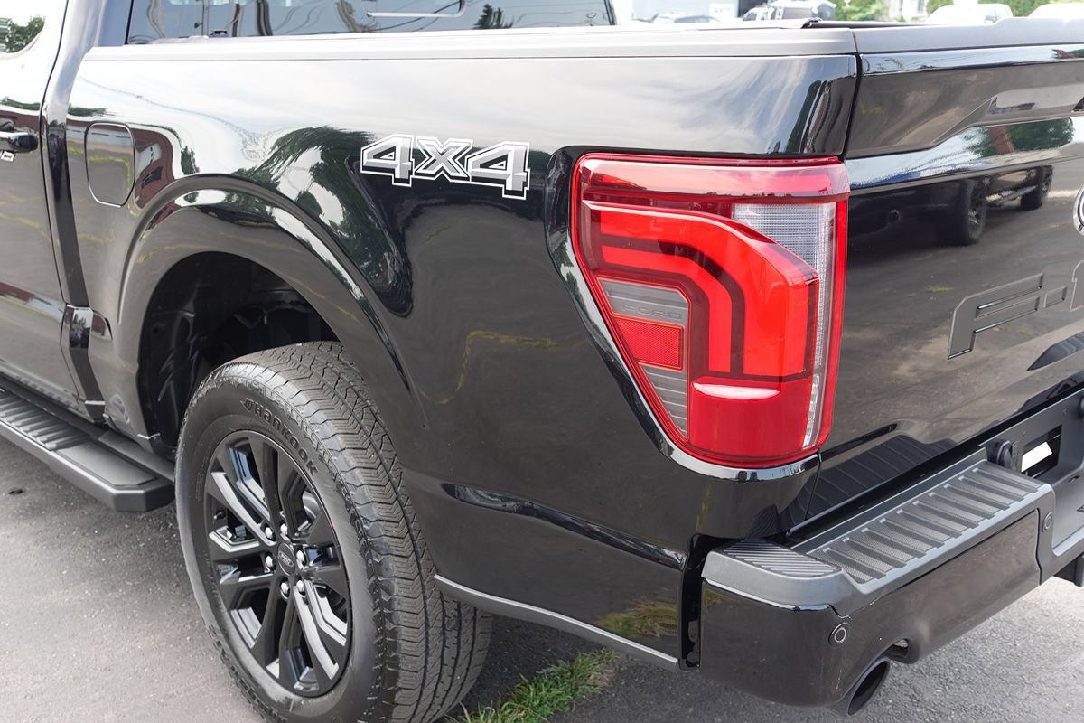 Used 2024 Ford F150 Lariat w/ Equipment Group 502A High AWD/4WD image 11