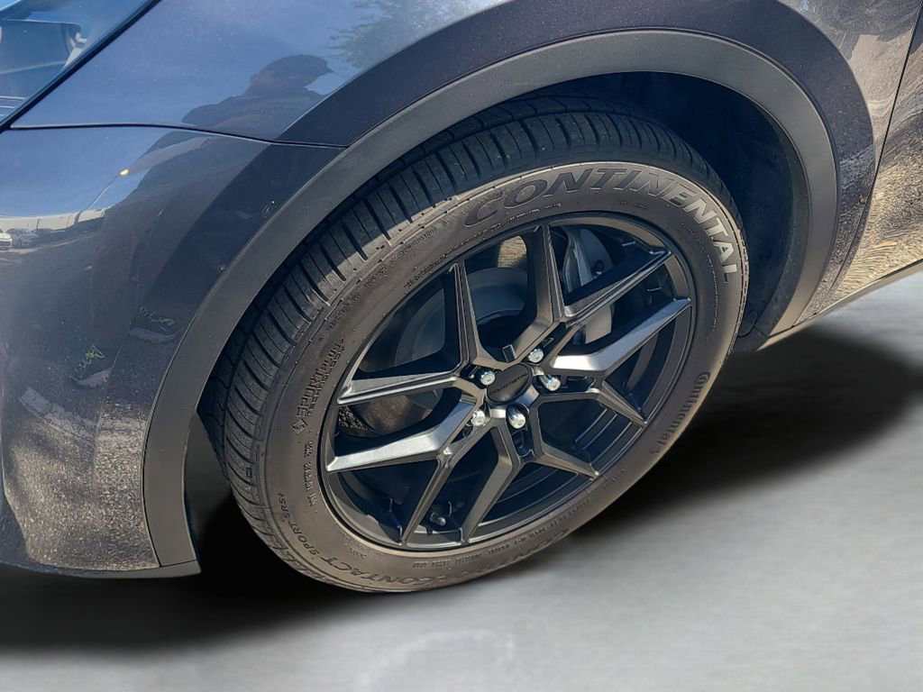 Used 2023 Tesla Model Y Long Range AWD/4WD image 34