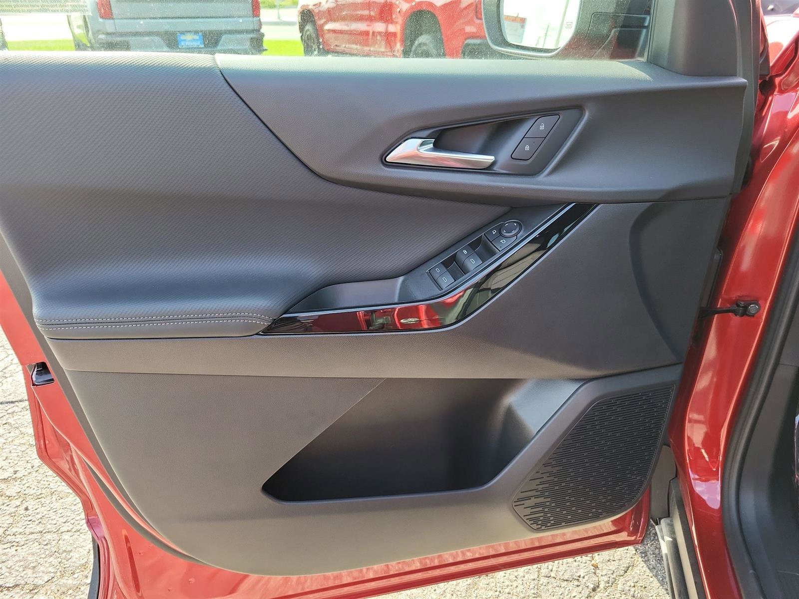 New 2025 Chevrolet Equinox LT w/ Midnight Edition image 21