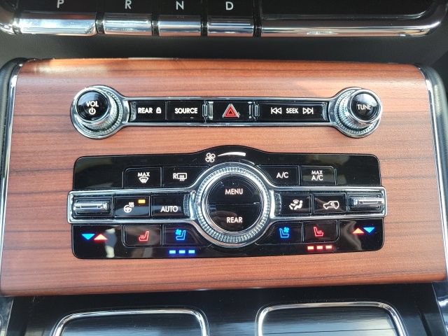 Certified 2023 Lincoln Aviator Reserve w/ Equipment Group 201A AWD/4WD image 41