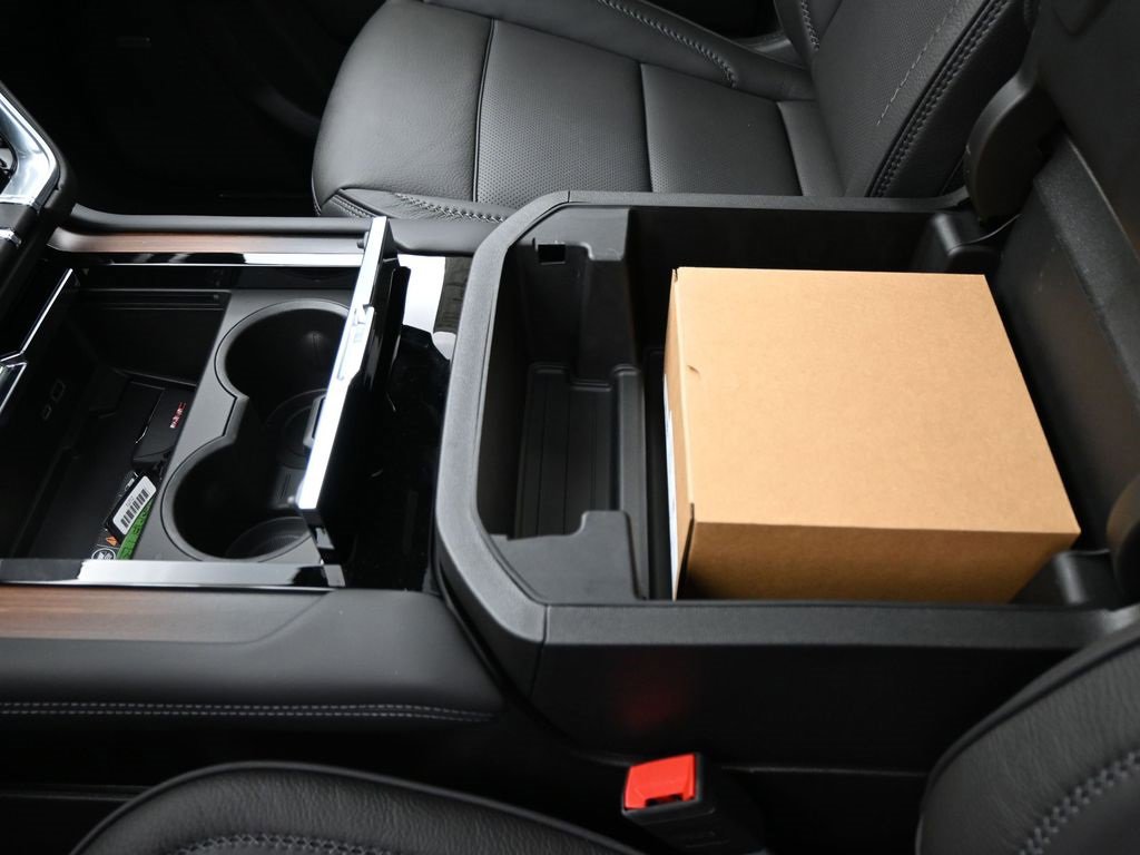 New 2025 GMC Yukon XL Denali w/ Denali Reserve Package image 20