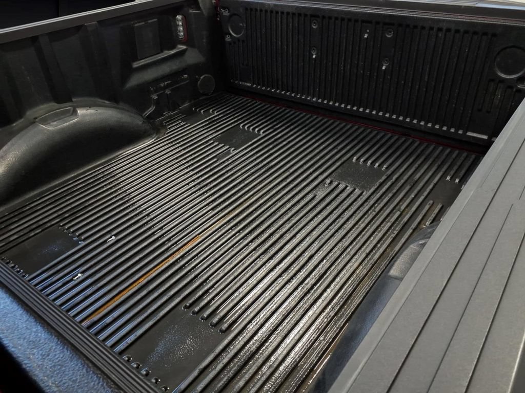 Used 2019 Ford F150 XLT w/ Equipment Group 302A Luxury AWD/4WD image 29