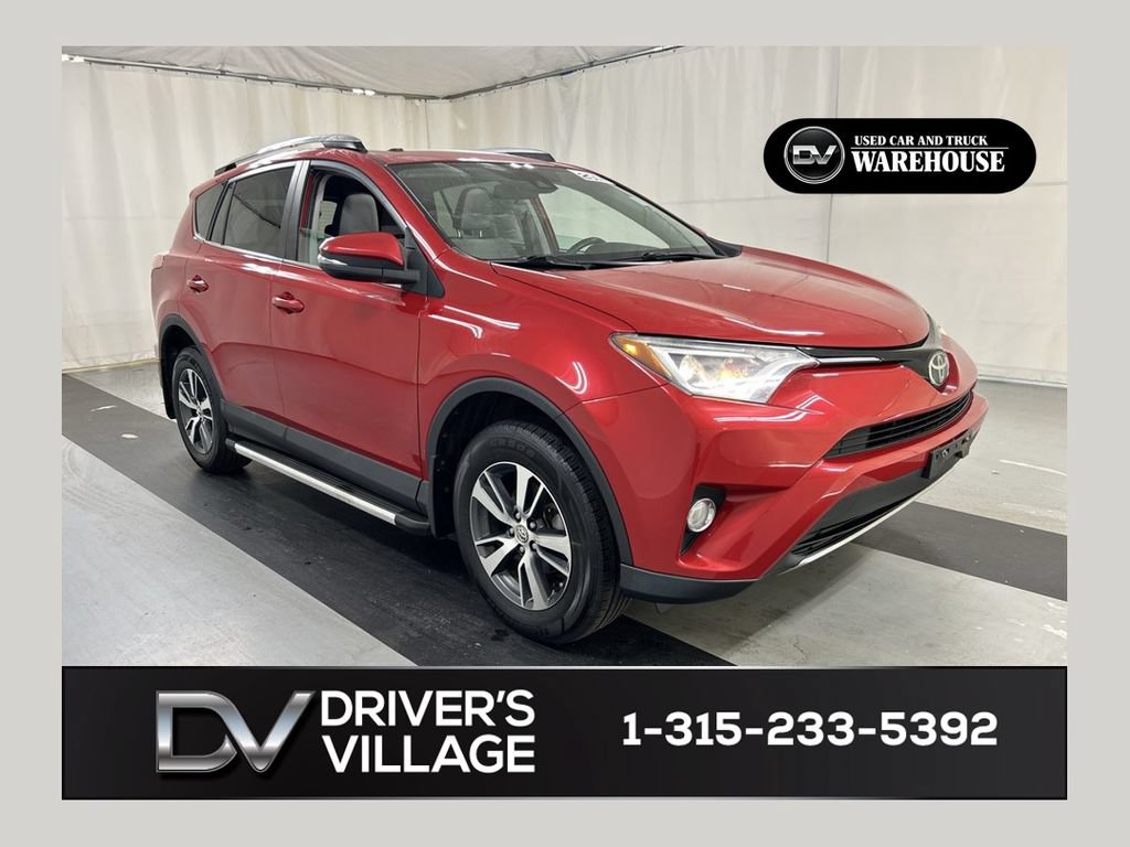 Used 2017 Toyota RAV4 XLE AWD/4WD image 1