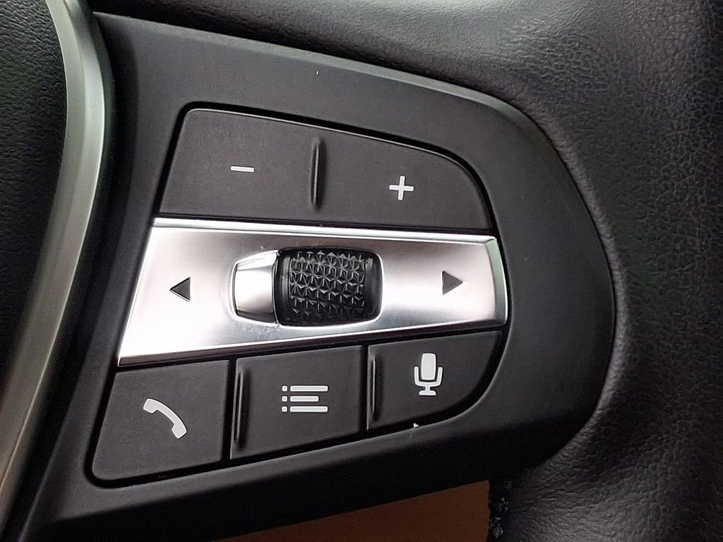 Used 2023 BMW 330i xDrive Sedan w/ Premium Package image 24