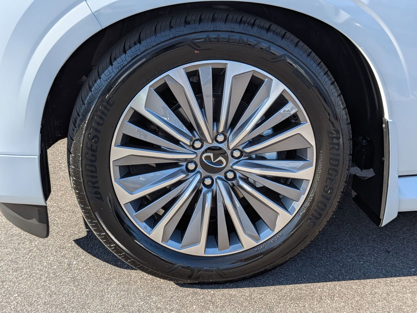 New 2026 INFINITI QX80 Luxe w/ Cargo Package image 10