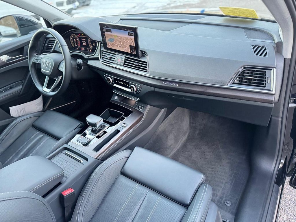 Used 2024 Audi Q5 e Prestige w/ Prestige Package image 20