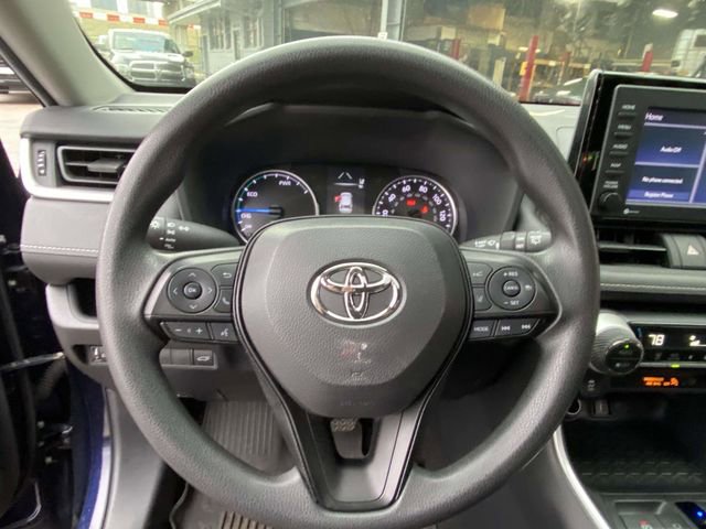 Used 2022 Toyota RAV4 XLE w/ Convenience Package image 21