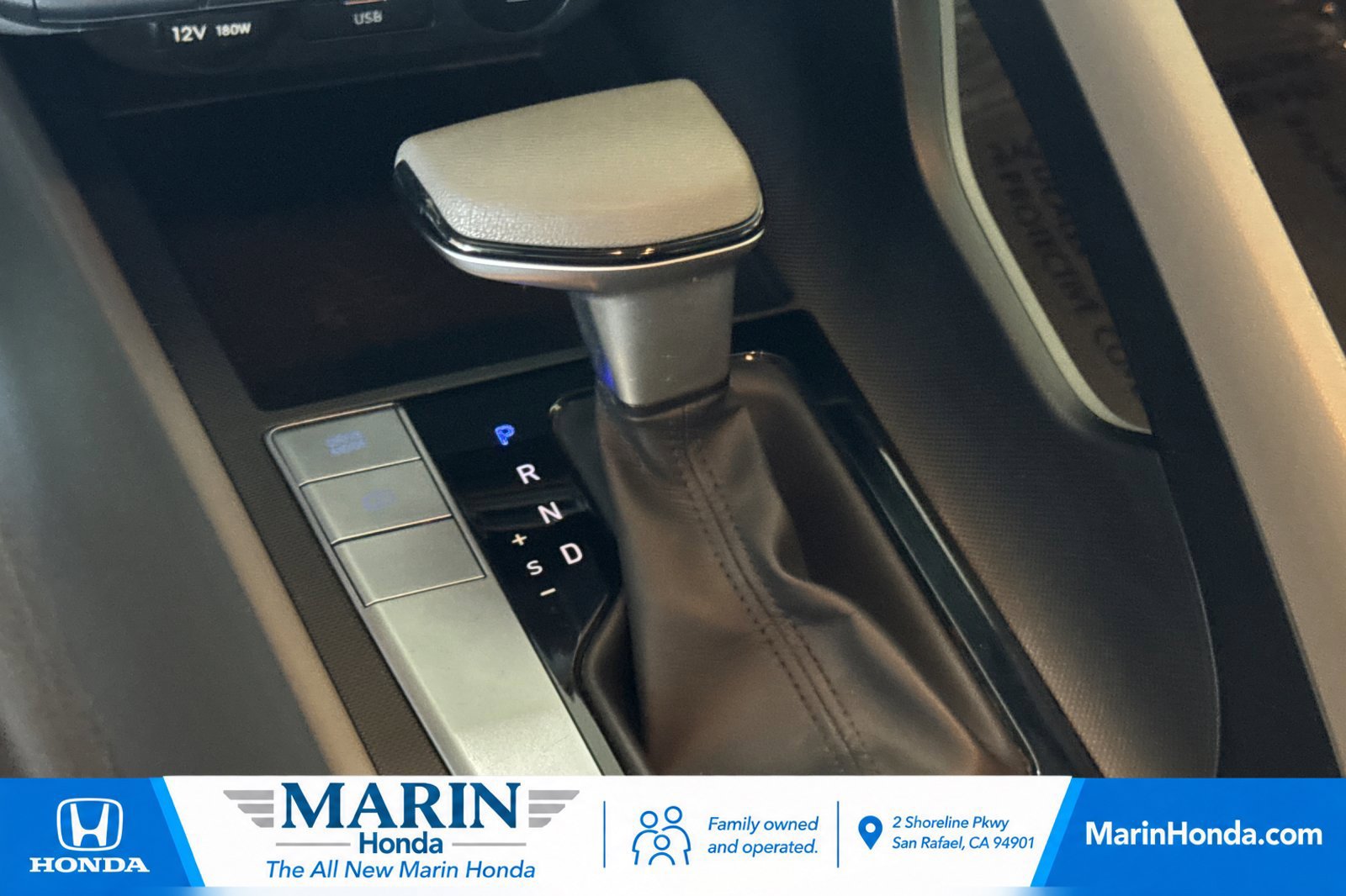 Used 2024 Hyundai Elantra SE FWD image 24