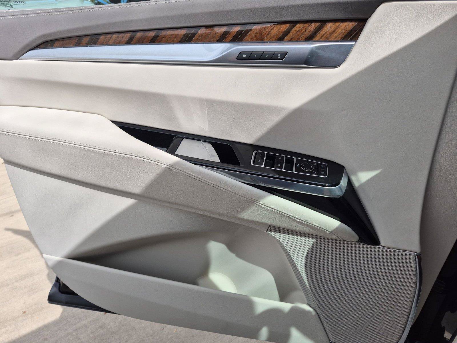 Certified 2025 Cadillac Escalade Sport Platinum w/ LPO, Floor Liner Package AWD/4WD image 25