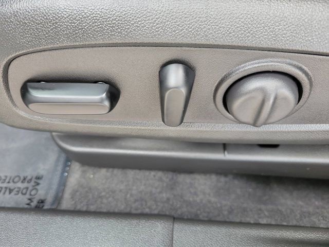 Used 2025 Buick Envista Avenir FWD image 23