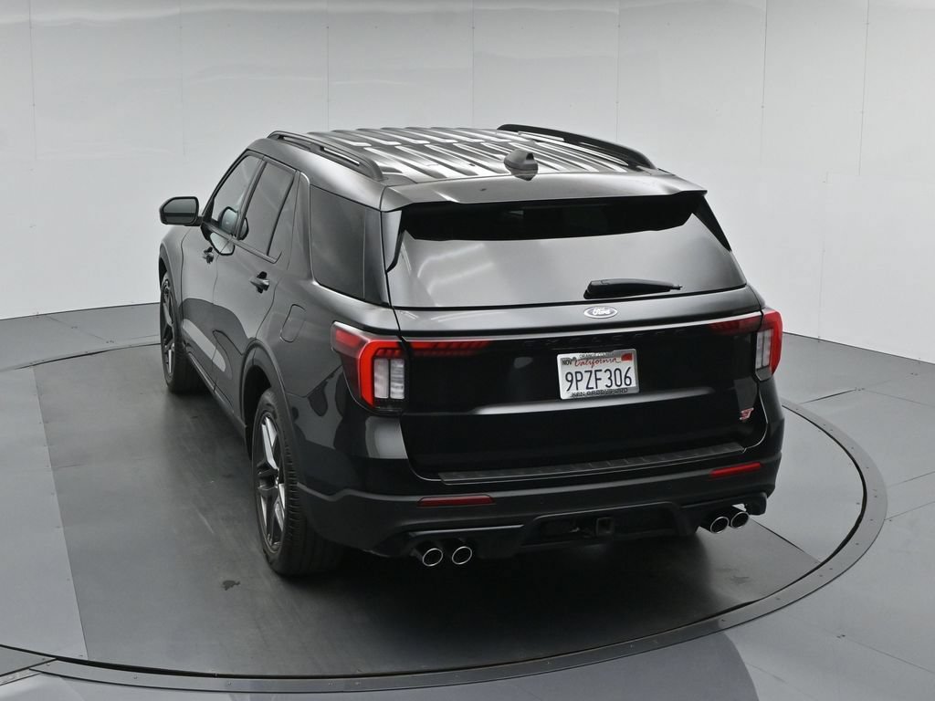 Used 2025 Ford Explorer ST RWD image 42