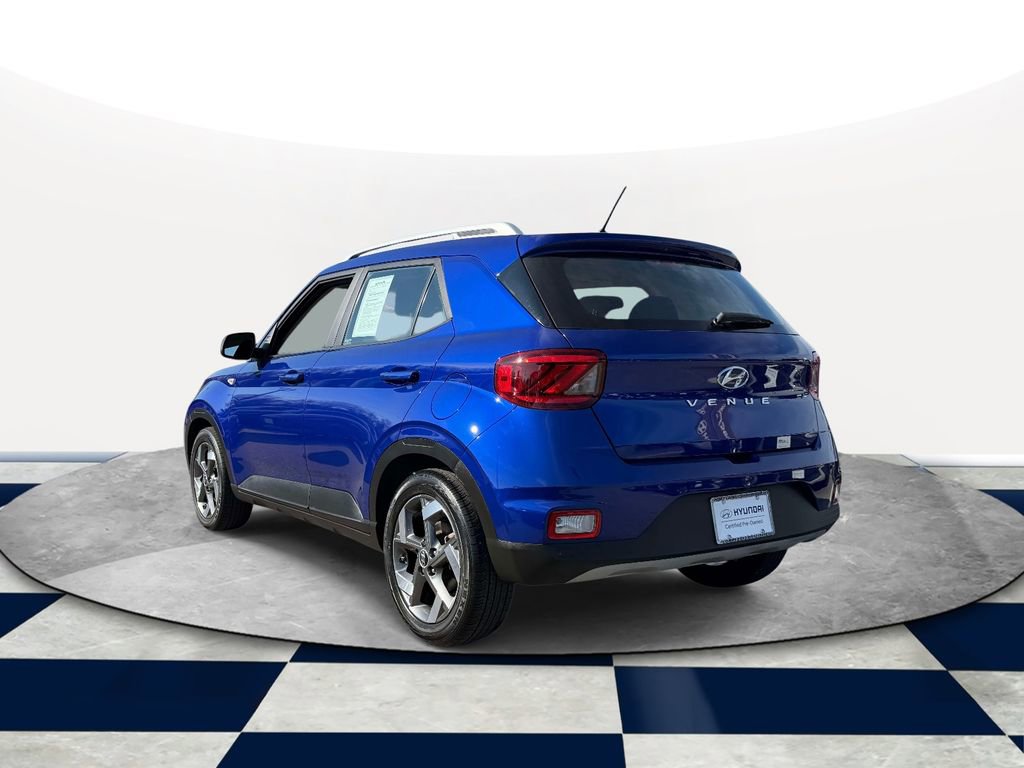 Certified 2023 Hyundai Venue SEL w/ Cargo Package image 4