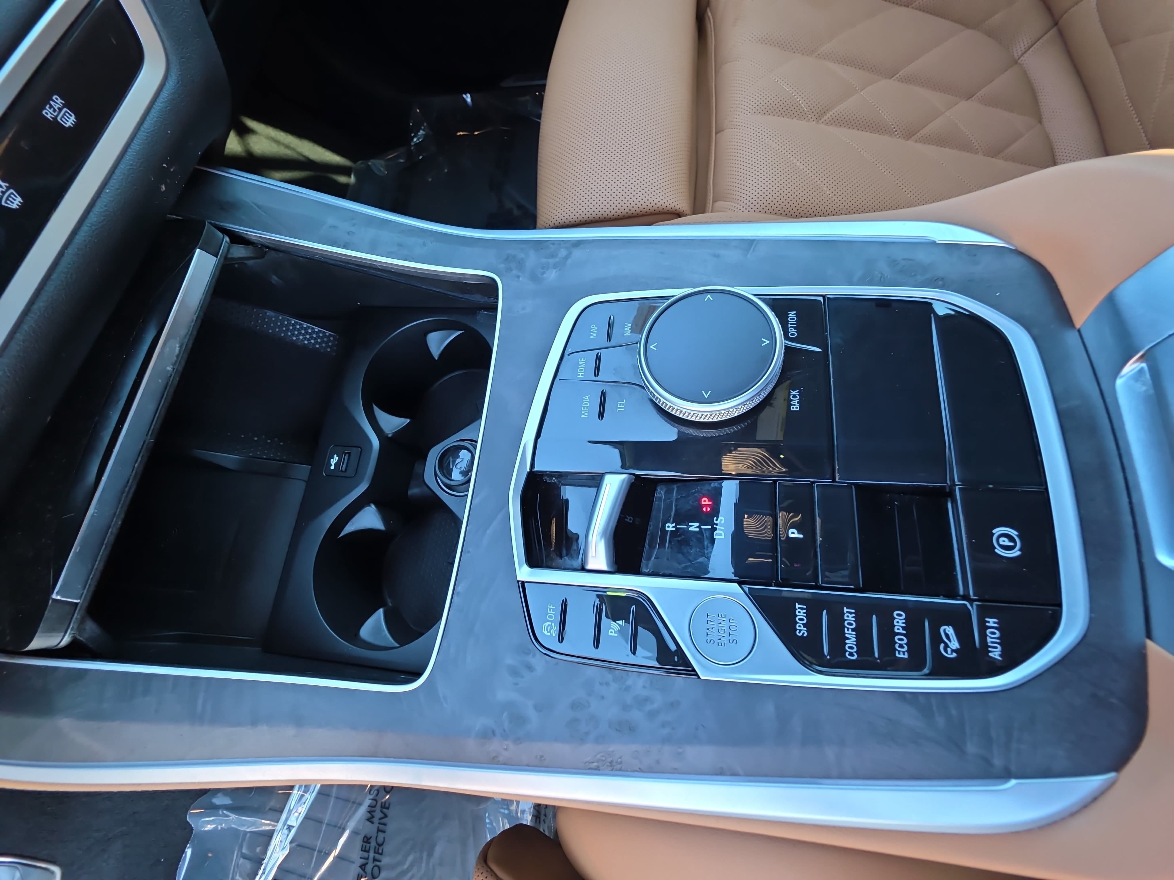 Used 2025 BMW X5 xDrive40i w/ M Sport Package AWD/4WD image 25