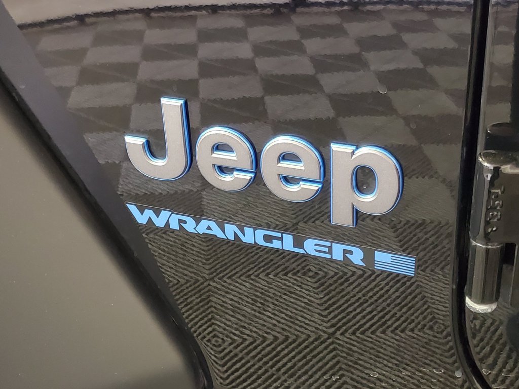 Used 2025 Jeep Wrangler Unlimited Sport S 4xe AWD/4WD image 31