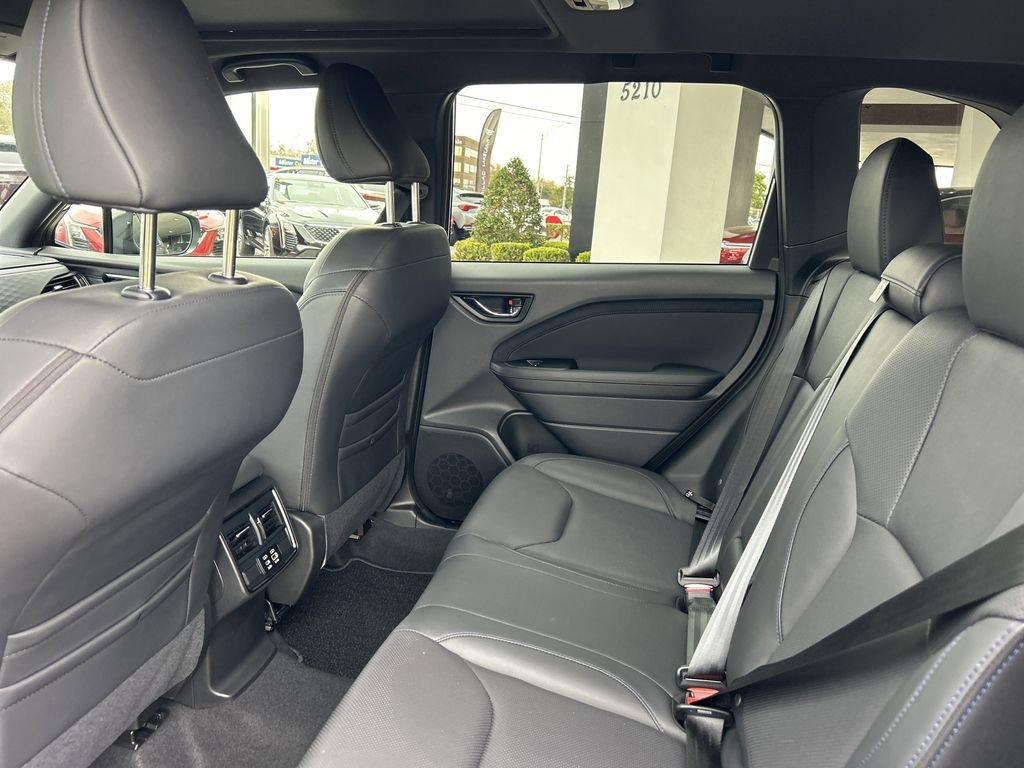 Certified 2025 Subaru Forester Limited image 18
