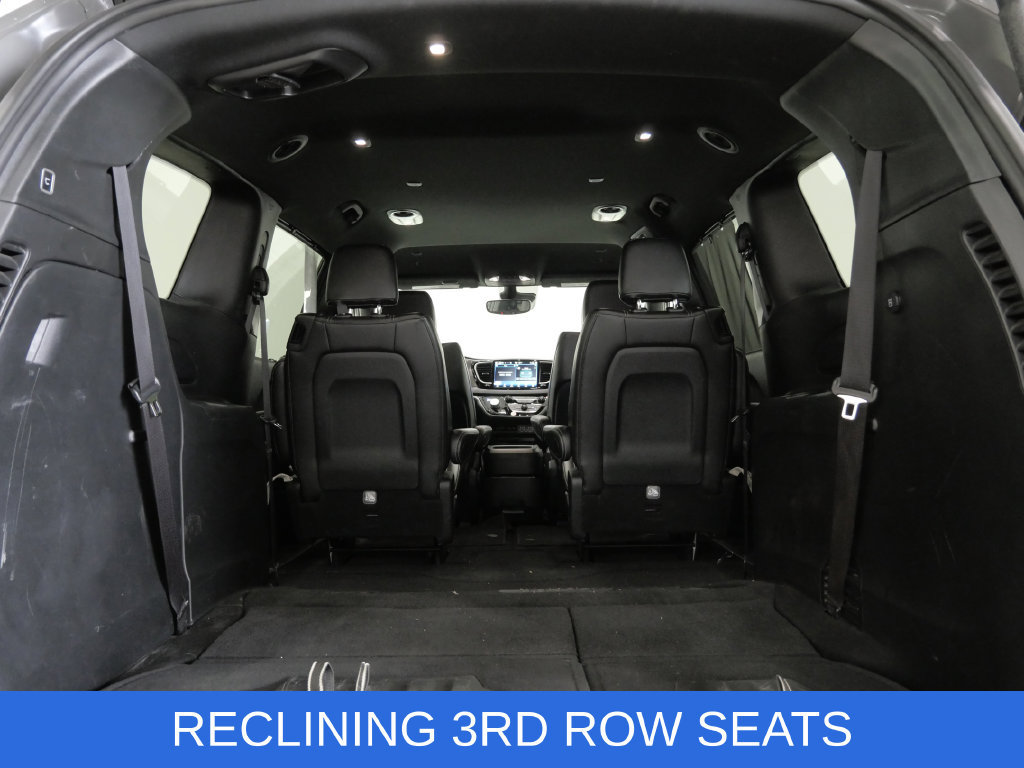 Used 2025 Chrysler Pacifica Select FWD image 29