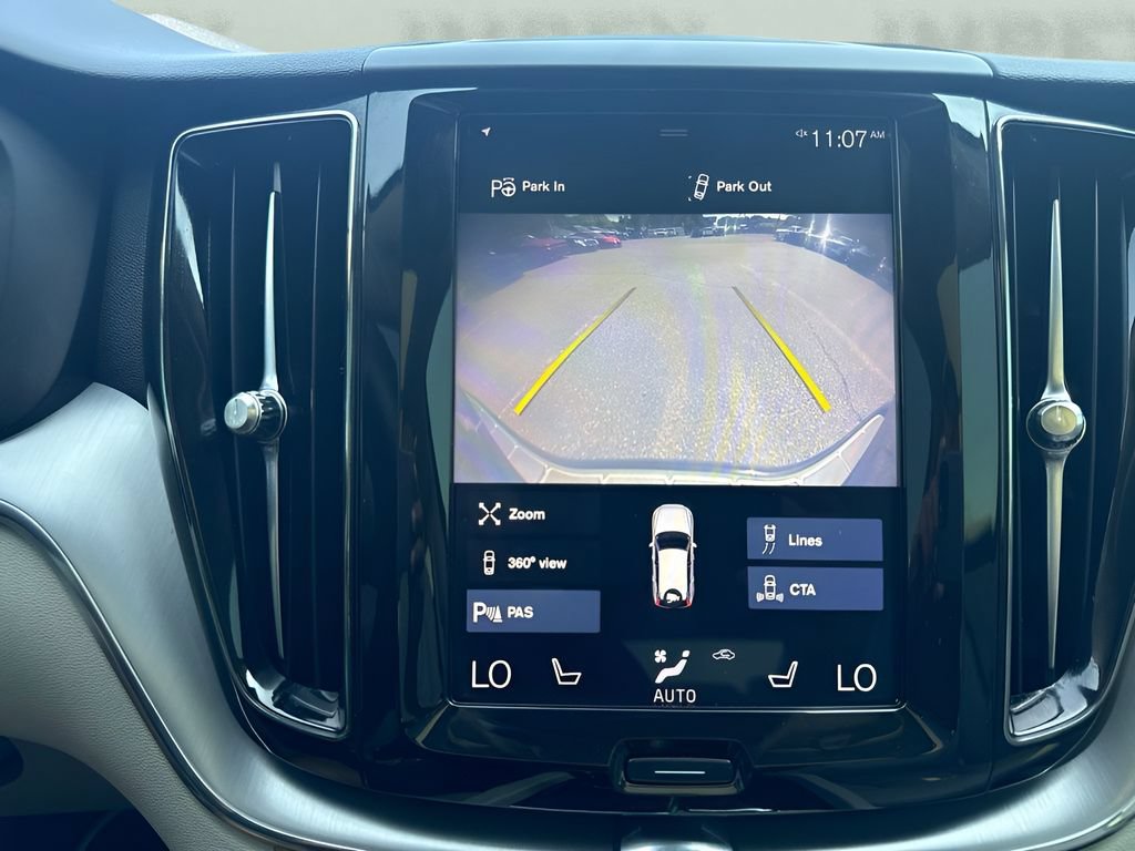 Used 2018 Volvo XC60 T6 Momentum w/ Convenience Package AWD/4WD image 18