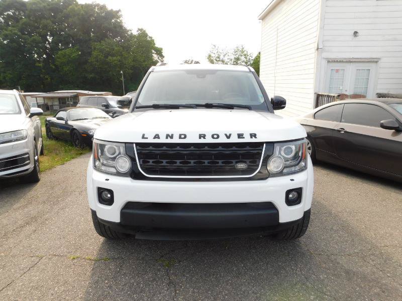 Used 2016 Land Rover LR4 HSE AWD/4WD image 2