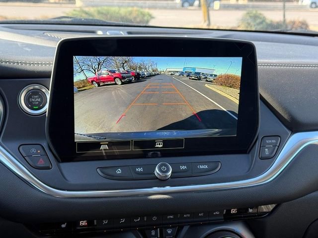 Used 2025 Chevrolet Blazer LT image 24