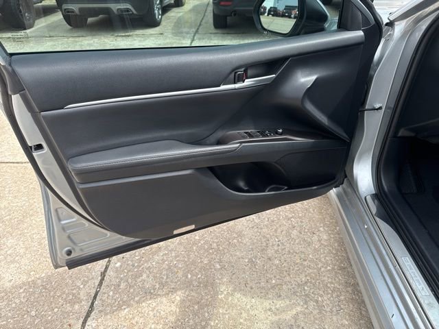 Used 2024 Toyota Camry XSE w/ Navigation Package image 11