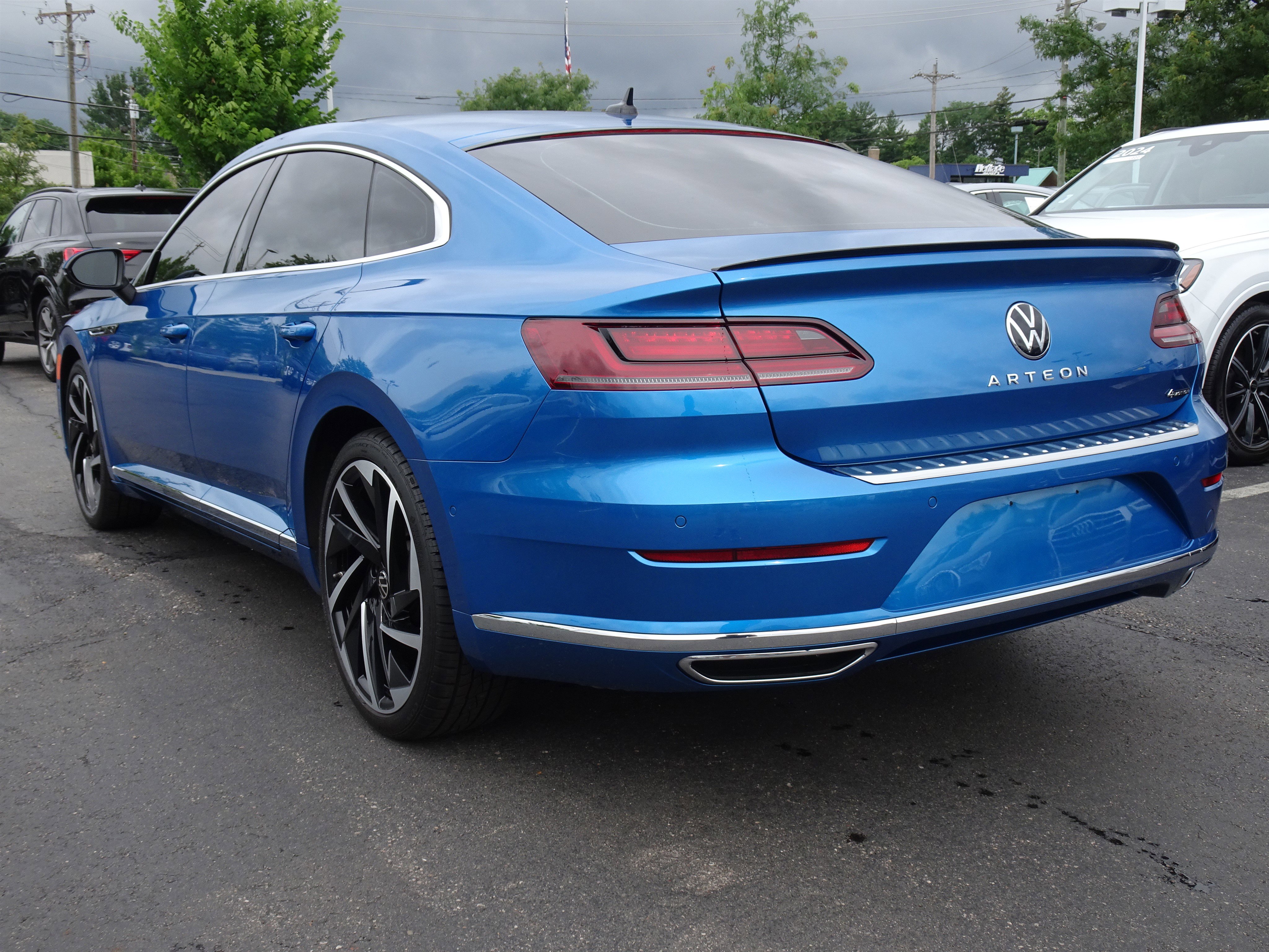 Used 2023 Volkswagen Arteon SEL Premium AWD/4WD image 3